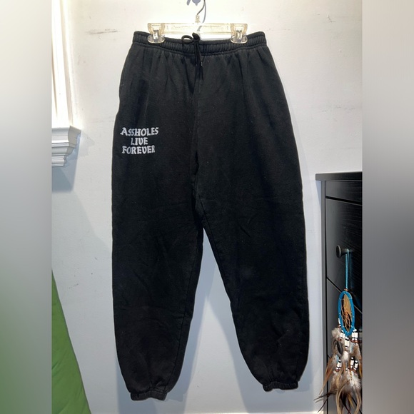 ALF Dump Truck Sweats - Picture 3 of 3